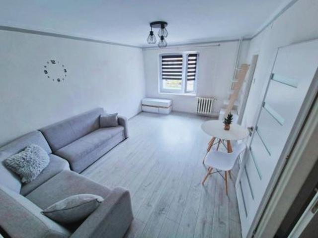 Bezpośrednio, Wodzisław Śląski, ul. Pokoju, 45 m² Mieszkanie