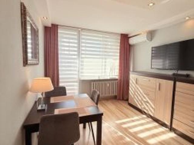 Bezpośrednio, Warszawa, Bródno, ul. Wyszogrodzka, 38 m² Mieszkanie