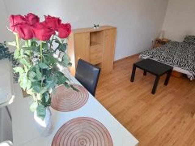 Bezpośrednio, Warszawa, Ochota, ul. Sąchocka, 28 m² Mieszkanie