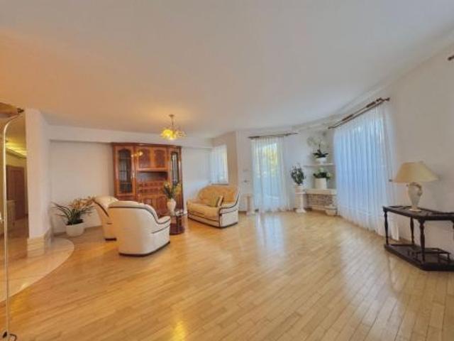 Bezpośrednio, Warszawa, Mokotów, ul. Wielicka, 160 m² Mieszkanie