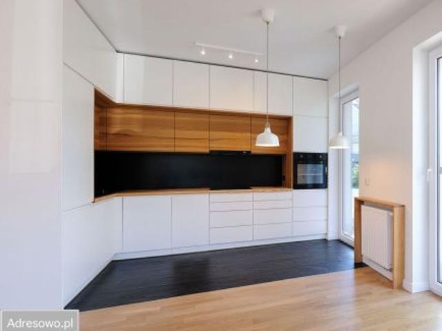 Bezpośrednio, Wiśniówka, 52 m² Mieszkanie