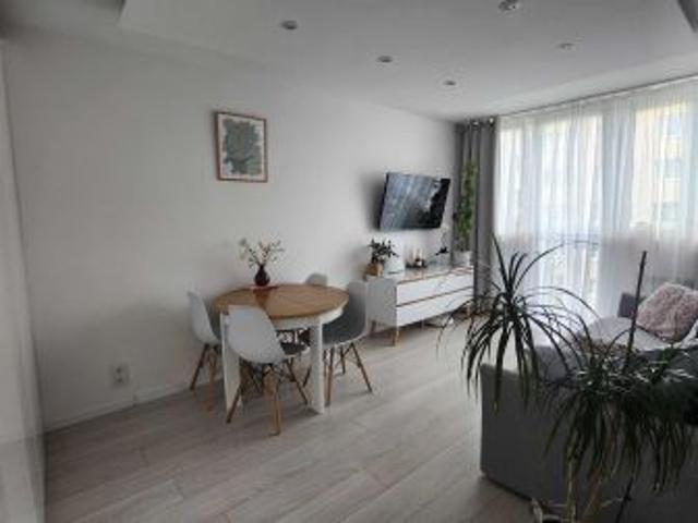Bezpośrednio, Świdnica, 35 m² Mieszkanie