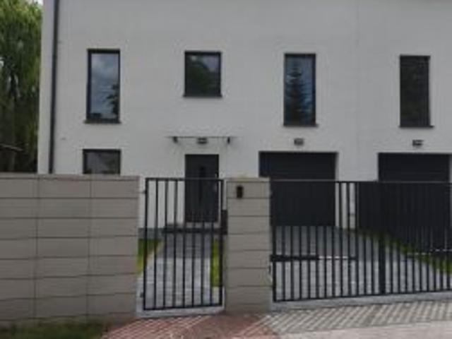 Bezpośrednio, Świdnik, Adampol, ul. Partyzantów, 199 m² Dom