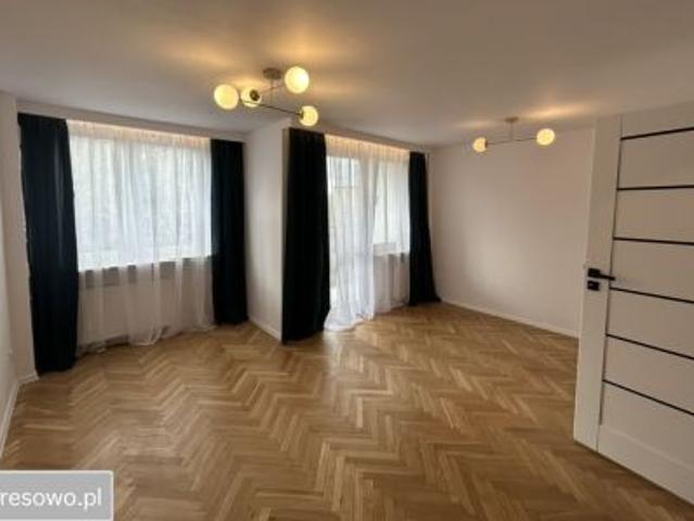 Bezpośrednio, Świdnik, ul. Niepodległości, 44 m² Mieszkanie