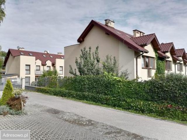 Bezpośrednio, Wieliczka, Lekarka, ul. Tadeusza Korpala, 80 m² Mieszkanie