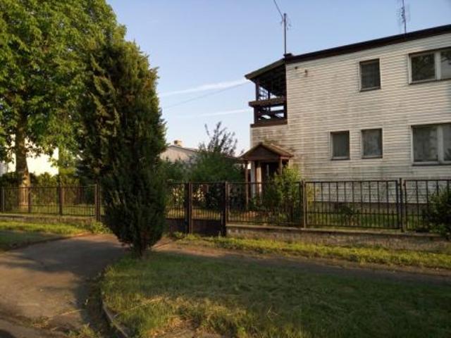 Bezpośrednio, Wieluń, ul. Kolejowa, 140 m² Dom