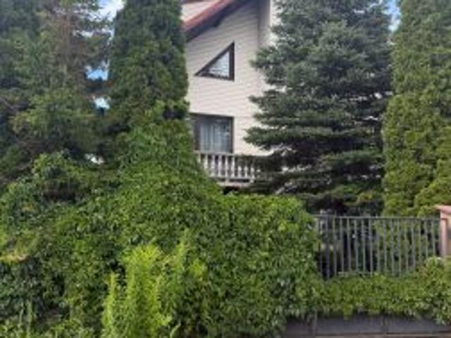 Bezpośrednio, Tłuszcz, ul. Tęczowa, 248 m² Dom