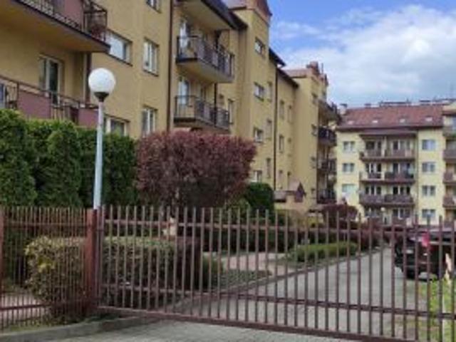 Bezpośrednio, Tarnów, ul. Józefa Dwernickiego, 45 m² Mieszkanie