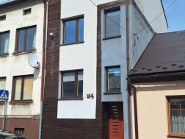 Bezpośrednio, Żywiec, ul. Sienkiewicza, 140 m² Dom