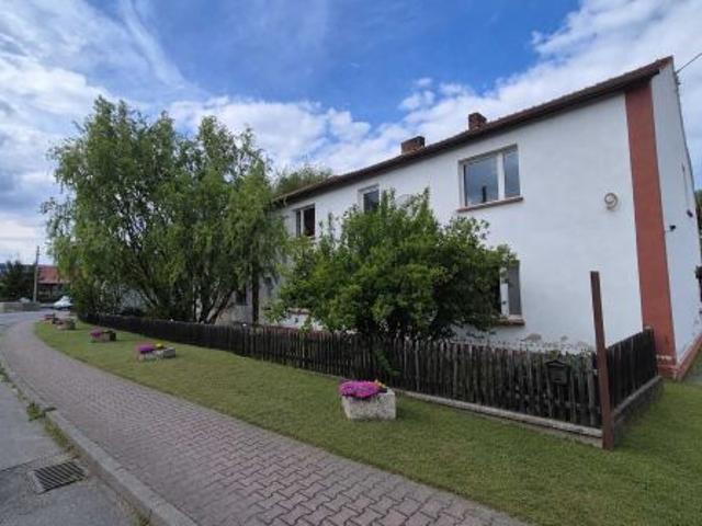 Bezpośrednio, Zakrzów, 220 m² Dom