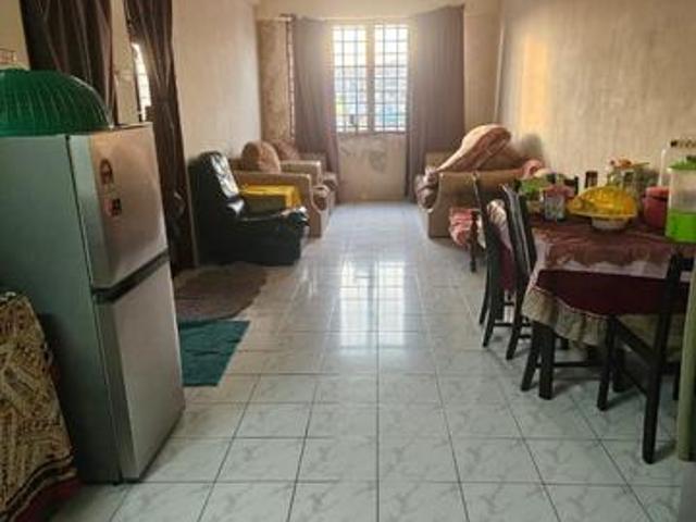 Bkt Tinggi Behind HsbcShop Apartment Tenanted For Sale