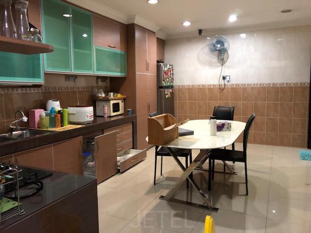 Bkt Tinggi 2 Klang 2Storey Fully Furnised House Gated For Rent