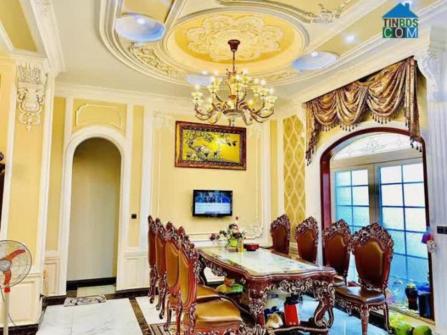 Biệt Phủ Đẳng Cấp Xứng Tầm Thượng Lưu 9,7m x 30m Ngay Công Viên Lê Thị Riêng 279 m2 giá