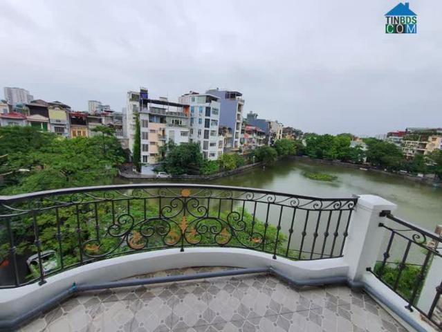 Biệt thự mặt hồ, Kim Đồng, 120m2 x4T, MT 5m, ô tô tránh, 2 vỉa hè, an ninh tuyệt đối, 20 tỷ