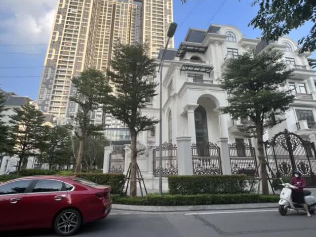 Biệt thự đơn lập đẹp và VIP nhất quận Nam Từ Liêm. Nhận nhà