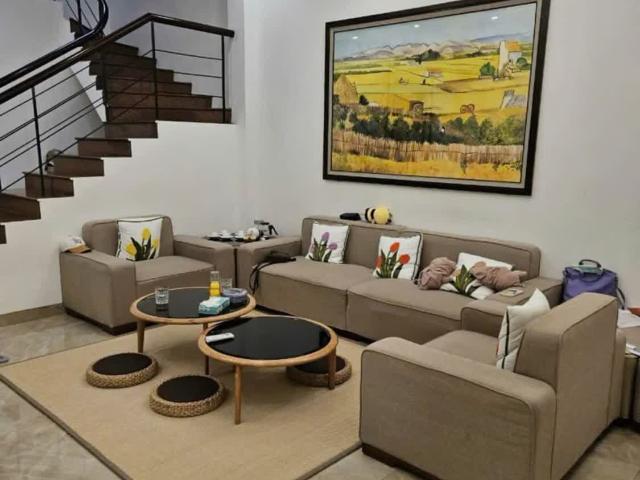 Biệt thự Ba Đình 101m nhà đẹp ở ngay ô tô chỉ 25 tỷ
