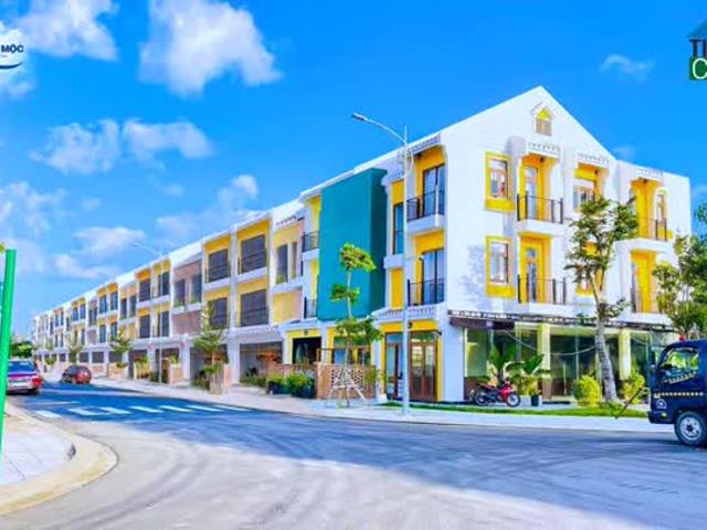 BIỆT THỰ CÁCH PHỐ CỔ CHỈ 3KM*_*Sống tận hưởng cùng khí hậu trong lành*_