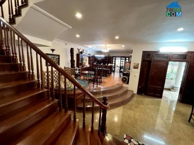 Biệt thự dịch vọng cầu giấy 250m2 x 4tầng ô tô phân lô vỉa hè 63 tỷ