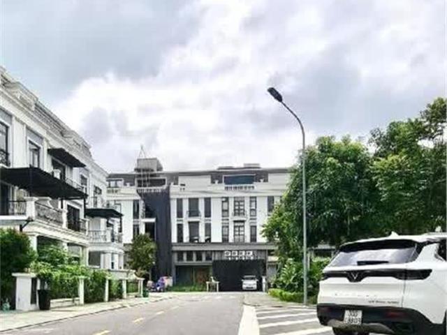 Biệt Thự Eastern Park, Lô Góc 266m, MT 24m, View Vườn Hoa Siêu Đẹp, 41.9 Tỷ