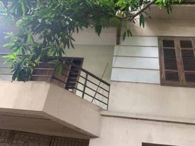 Biệt thự Hồ Tây Võng Thị 125m2 x 4T MT 11m Oto Đỗ Cửa Thông thẳng ra Hồ