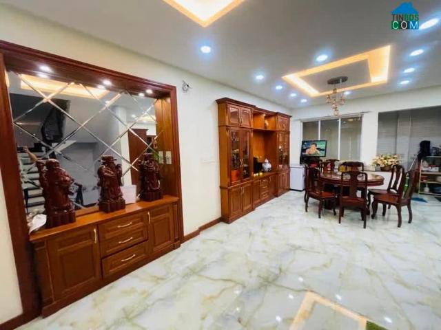 Biệt Thự HOA BẰNG 4 Tằng Ngang 6,7m Tặng FULL nội thất xịn Khu vip Tân Sơn Nhì. Giá 14,9 Tỷ