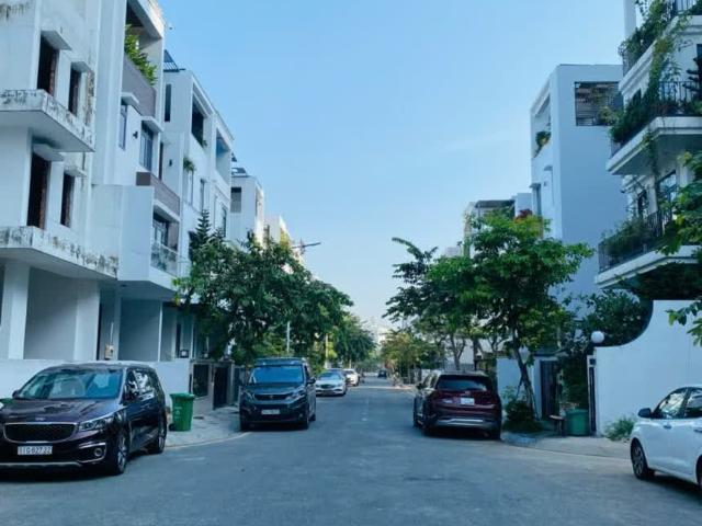Biệt Thự Kế Đảo Kim Cương Compound Quận 2 – Căn Duy Nhất, Giá Tốt Nhất!