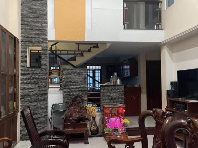 Biệt thự đẹp 240m2 Hẻm xe tải Copmart Bình Triệu Thủ Đức Chỉ 18 tỷ
