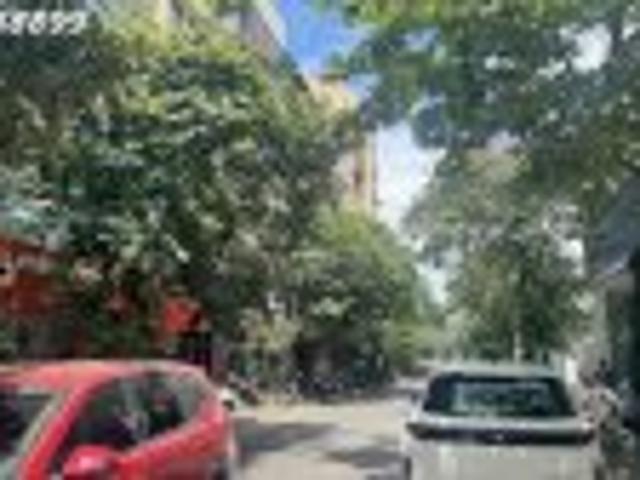 Biệt Thự Phân Lô Trần Quang Diệu 100M² Mặt Tiền 10M Ô Tô Tránh Vỉa Hè Khu Vip Đống Đa