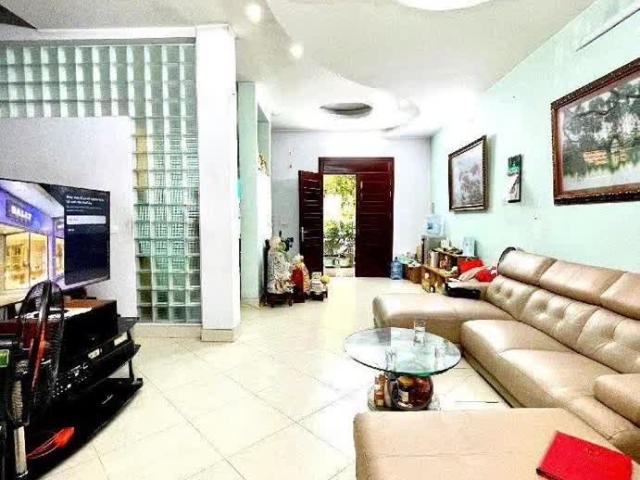 Biệt Thự Sân Vườn 102m, MT 7m, Gara Ô Tô, Kinh Doanh, Đội Nhân, Ba Đình, 30 Tỷ