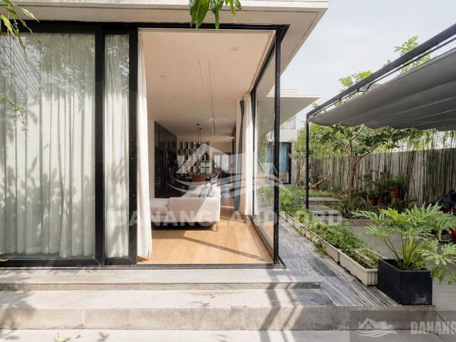 Biệt Thự Sân Vườn 4 Phòng Ngủ Nam Hòa Xuân | D593
