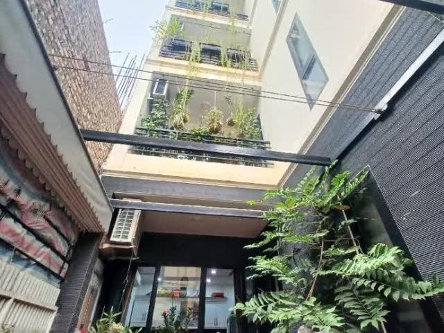 Biệt Thự Siêu Đẹp, Thoáng Sáng Phố Lạc Long Quân, Tây Hồ, Gần Ô Tô Tránh