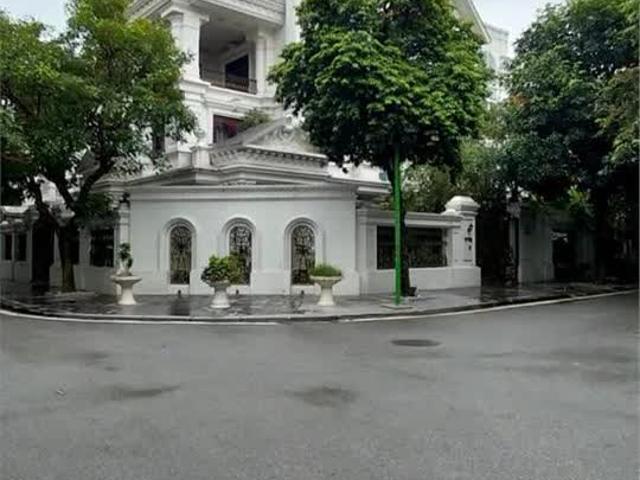 Biệt Thự Siêu Vip, Bán đảo Linh Đàm, Quận Hoàng Mai, 254 mx 4 T, Mt 12m, Giá nhỉnh 40 tỷ