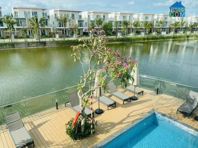 Biệt thư song lập 306m2 ôm trọn hồ sinh thái 3,8 hecta, Nguyễn Thị Tư, Quận 9 chỉ 7,5 tỷ