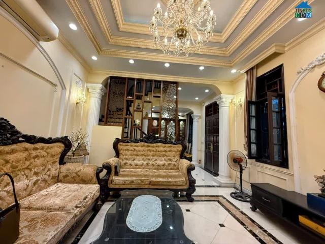 Biệt thự Tân cổ Hoàng Đạo Thành  Lô góc 95m*4 tầng*MT 6m  ô trô tránh. Nhỉnh 29 tỷ