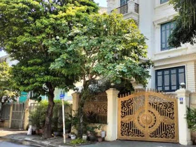Biệt Thự Tây Hồ Hiếm Khu Quan Chức Cấp Cao Nhà Nước. DT 370m2. MT 21m. Giá 190 Tỷ