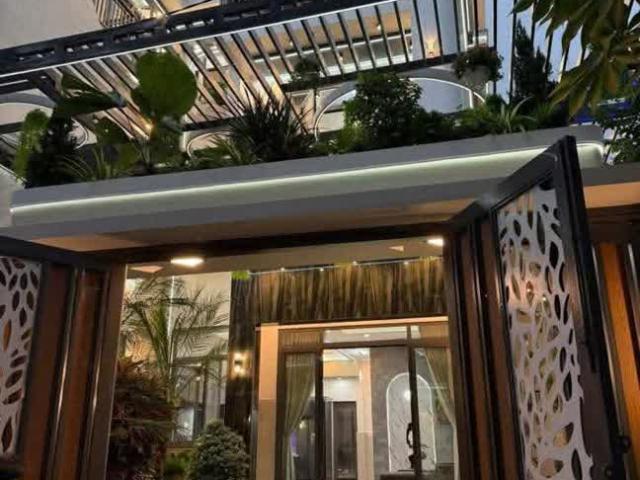 Biệt Thự Vườn, DT Siêu Khủng Thiết Kế Hiện Đại Sang Trọng Có Thang Máy Giá: 23ty TL