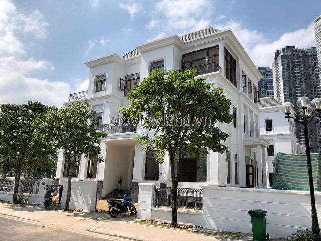 Biệt thự Vinhome Tân Cảng diện tích 300m2 1 hầm 1 trệt 2 lầu giá tốt