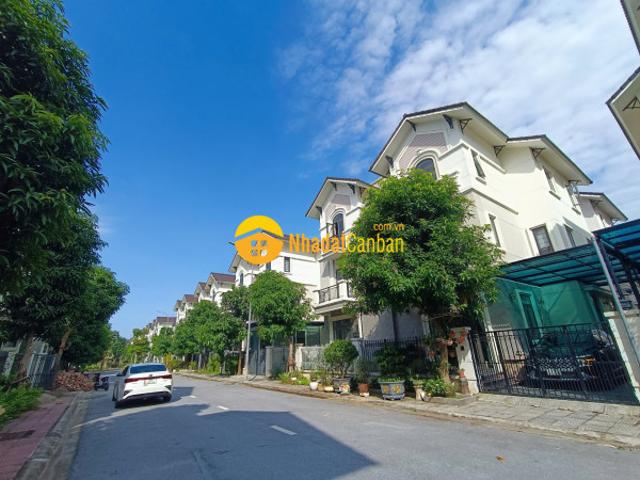 Biệt thự vip 135m2 giá chung cư chỉ 70trm2