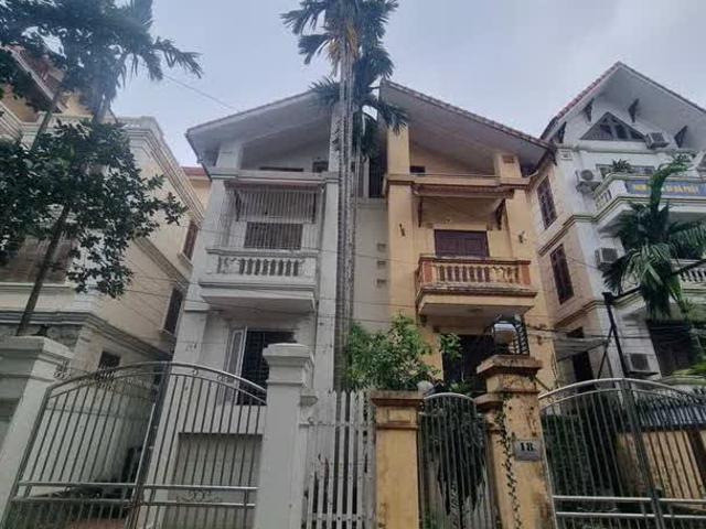 Biệt Thự Víp Bán Đảo Linh Đàm Hàng Xóm Đại Gia Lớn View Hồ, Sau 1 Dãy Ra Mặt Hồ