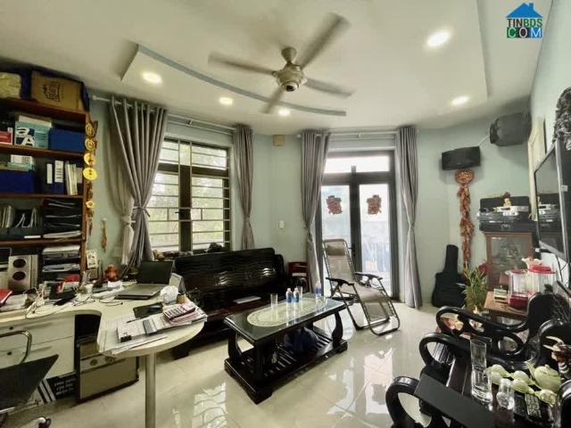 Biệt thự 3 tầng 300m2, gần công viên, Hồ Bơi, Phạm Văn Đồng Giá Chỉ 14,2 Tỷ!
