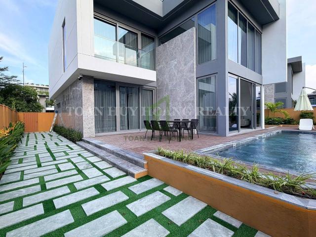 Biệt Thự 5 Phòng Ngủ Hồ Bơi Tại Regal Victoria | D617