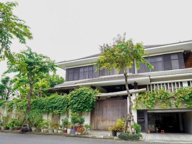 BIỆT THỰ 5 PHÒNG NGỦ RỘNG RÃI CÓ HỒ BƠI TẠI EURO VILLAGE 1, SÔNG HÀN ĐÀ NẴNG