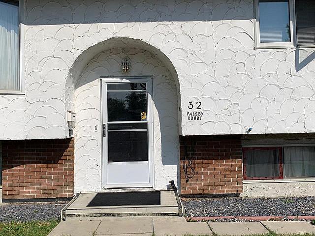 Bi level House Upper Floor For Rent