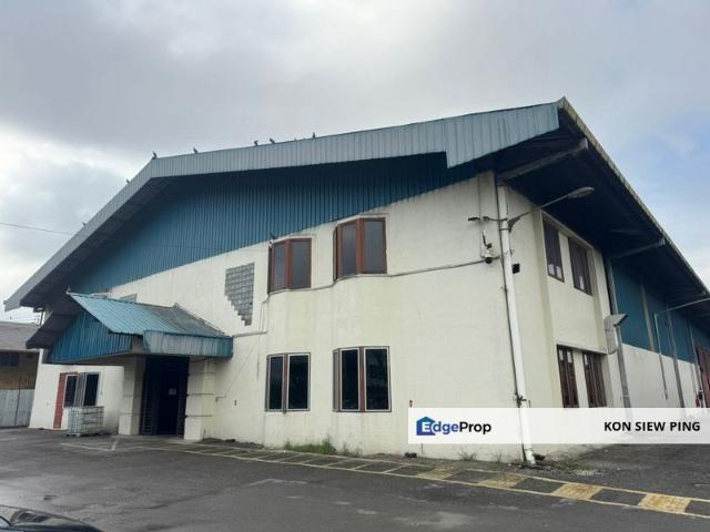 Bintawa Detached Warehouse For Rent! Location: Bintawa, Kuching