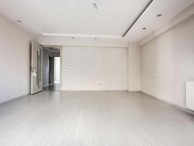 Binyapıdan İstiklal Caddesinde 3+1 Ara Kat Lüks Daire !