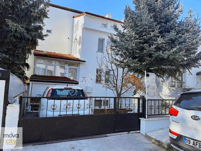 Binevler 64. Sokak 8+1 T Tipi Villa