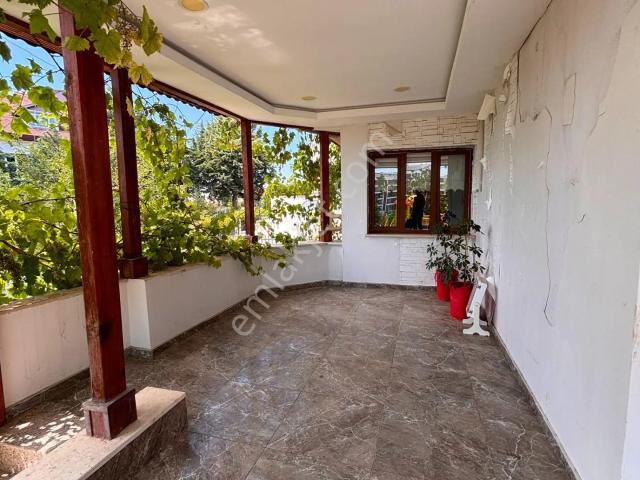 Binevler Pınar Koleji Yanı Kiralık 8+2 Villa