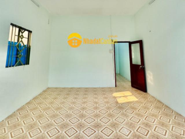 Bình tân, hxt thông vong quanh, gân khu tên lưa, 45m2, 2 tâng, nơ hâu, nhinh 4 ty