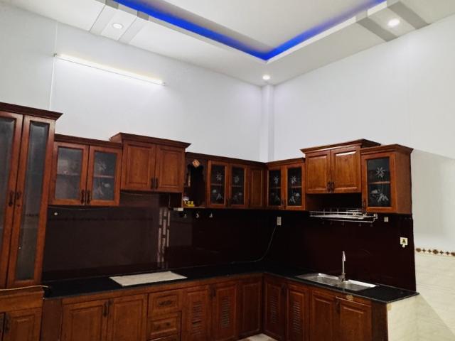 Bình tân, lê đình cẩn, hẽm 6m thông, 103m2, 4tầng, 5pn, ngang gần 5m, nhỉnh 6 tỷ