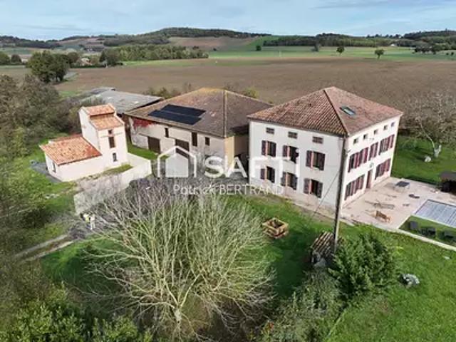 Bioule 82800 Achat / Vente maison 7 pièces t7 piscine terrasse